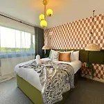 Coventry Huge 4Bed 2Bath Private Parking Nec By Empower Homes